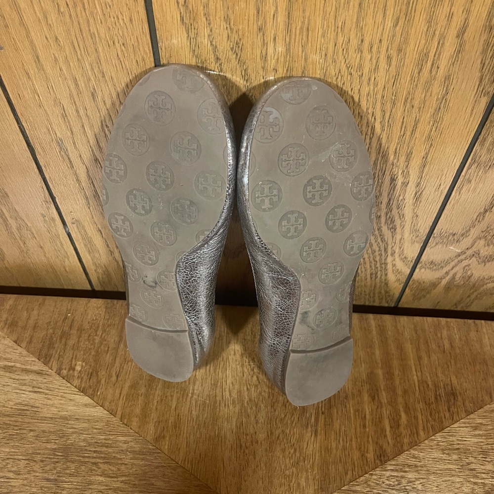 Tory Burch Metallic Ballet Flats - Picture 15 of 16